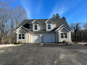 Beautiful Furnished 5-Bedroom House in Great Neighborhood